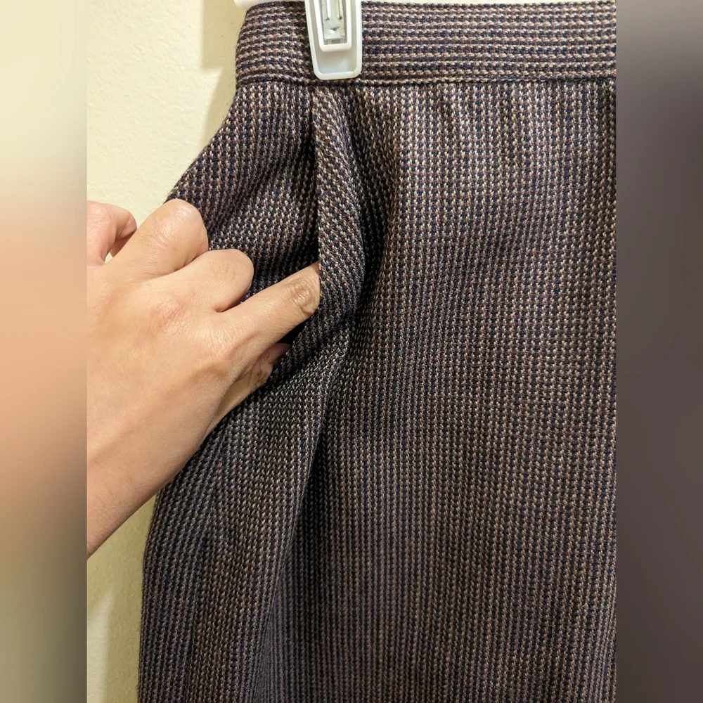Jones New York+Neiman Marcus Brown Vintage Wool Pencil Skirt- (tag size 12)
